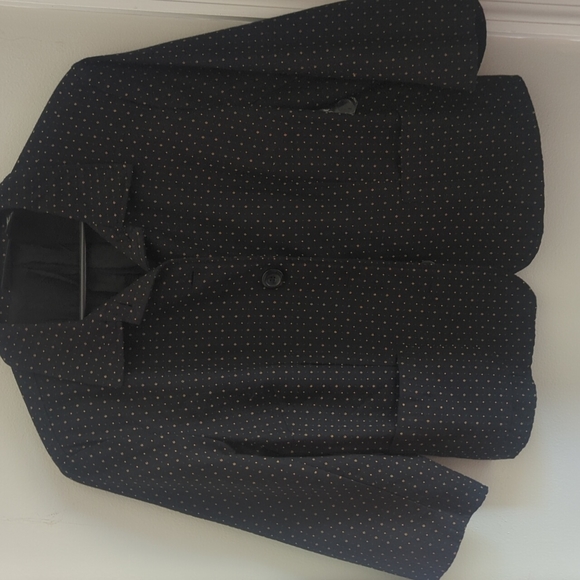 NEW Attention Black Copped Black With Gold Dots Quarter Sleeve 14 - Picture 5 of 8